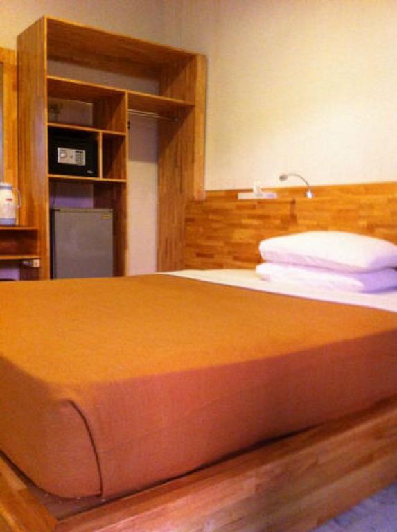 Hotel Karthi Kuta Кута Стая снимка